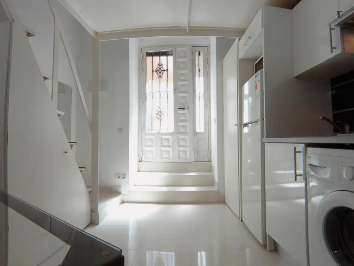 Study for rent in Bellas Vistas