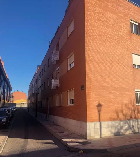 Foto 2 de Garaje en venta en Calle Congreso, 3, Santovenia de Pisuerga, Valladolid