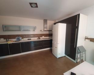 Kitchen of Flat for sale in Guadix  with Air Conditioner, Heating and Parquet flooring