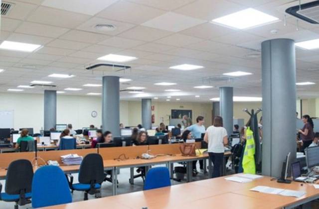 Oficina en Alquiler en Calle Aviación en Parque Atlántico- San Matías