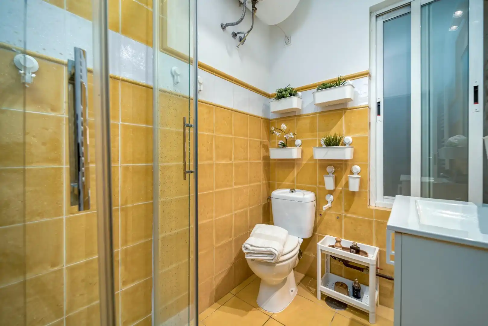 Badezimmer von Erdgeschoss zum Verkauf in Madrid mit Heizung und Terrasse