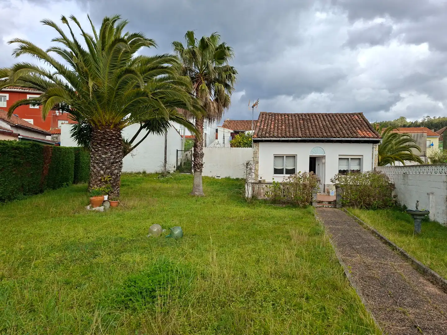 Vista exterior de Casa o xalet en venda en Soto del Barco amb Jardí privat
