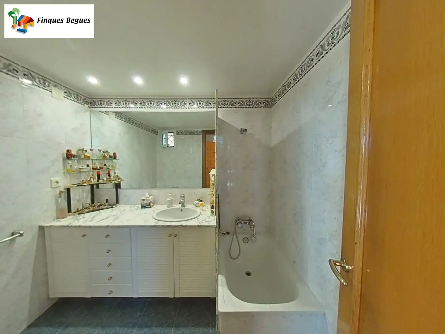 Detached house with pool for sale in Begues, imagen 39