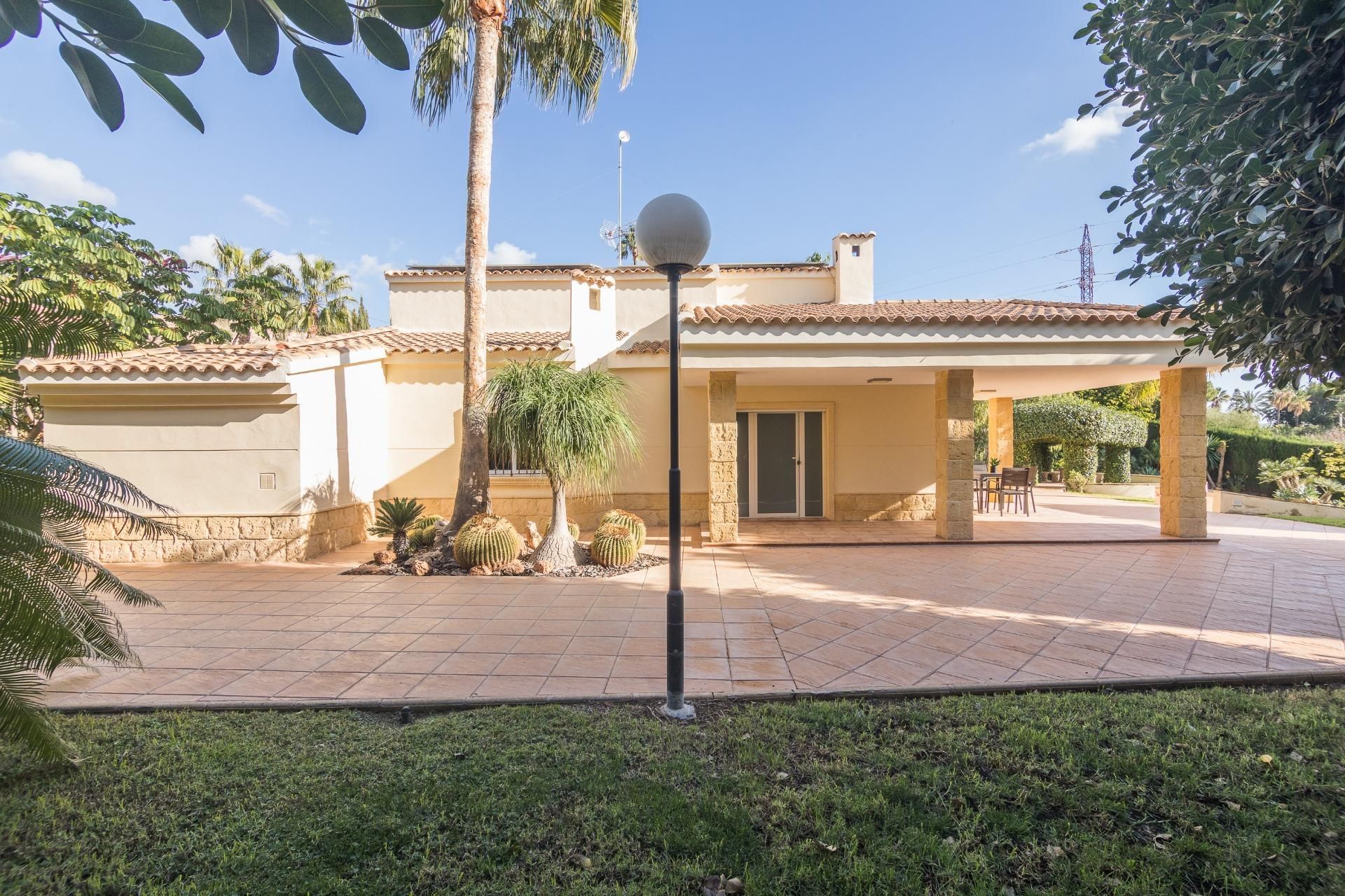 Casa o xalet en venda a Calle de la Encina, Jubalcoi