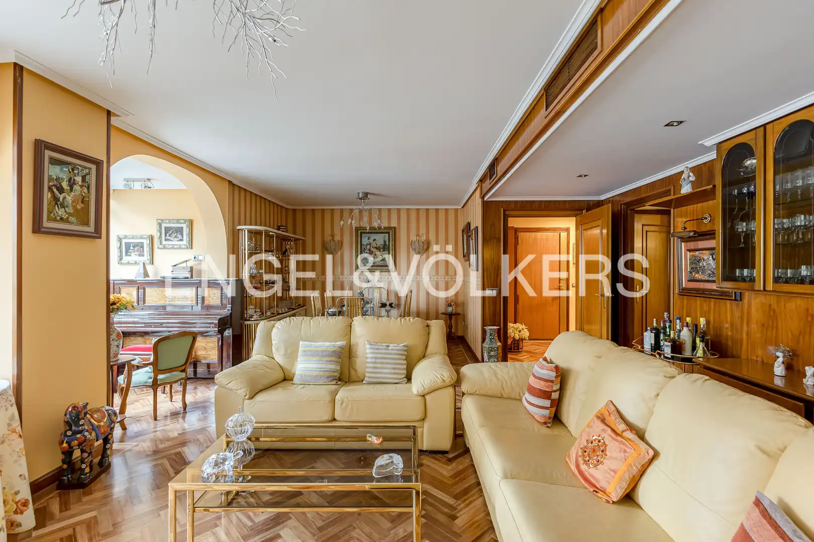 Living room of Flat for sale in Madrid  with Heating, Storage room and Furnished