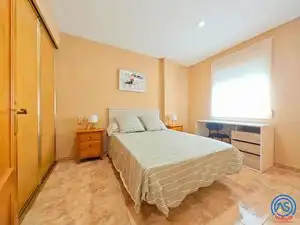 Bedroom of Flat for rent in Zaragoza  with Air Conditioner, Heating and Terrace