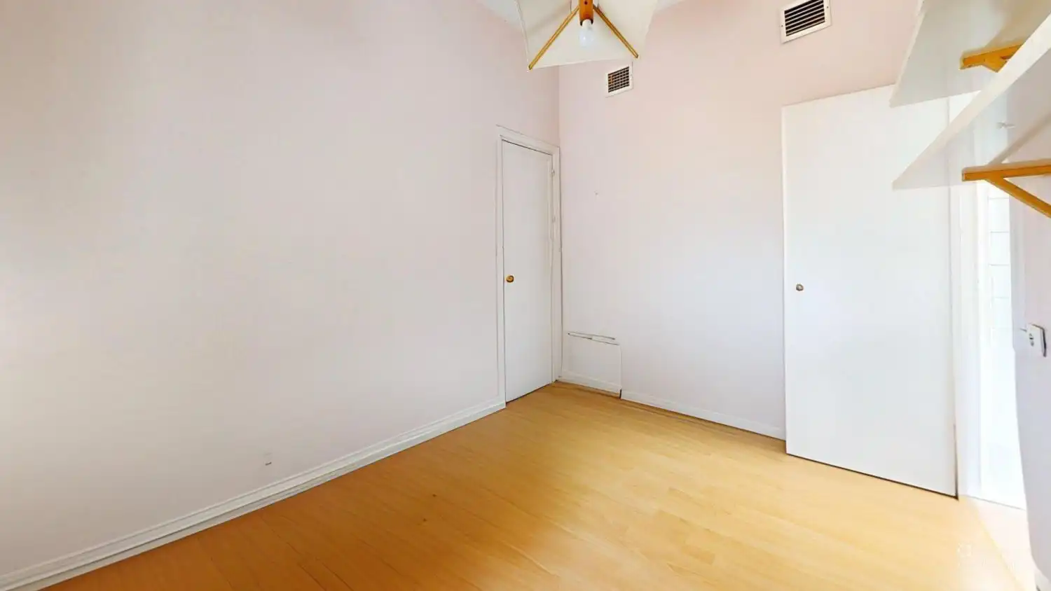 Bedroom of Flat for sale in Sevilla  with Air Conditioner, Terrace and Storage room