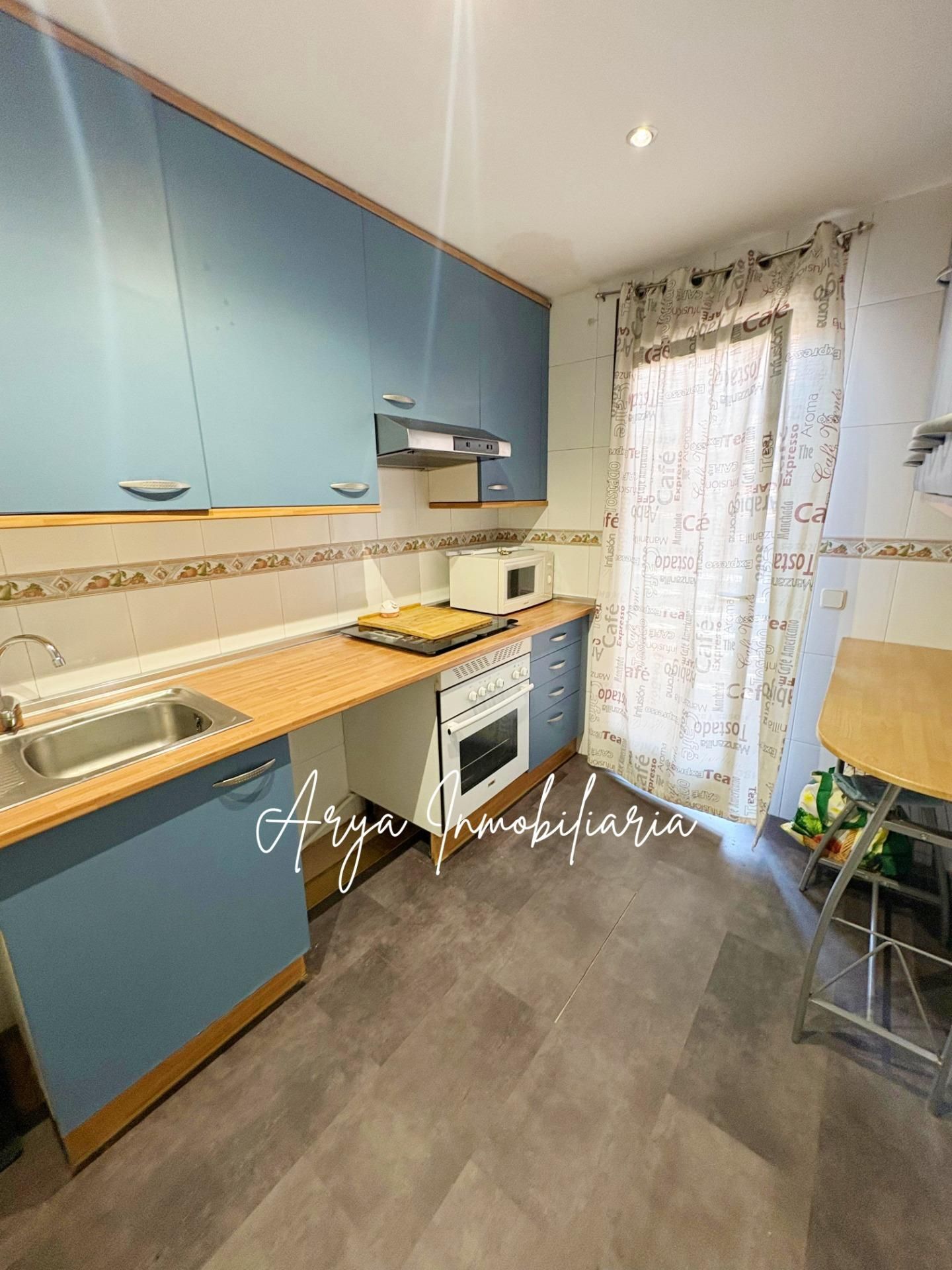 Kitchen of Flat for sale in Torrejón de Ardoz  with Air Conditioner, Heating and Storage room