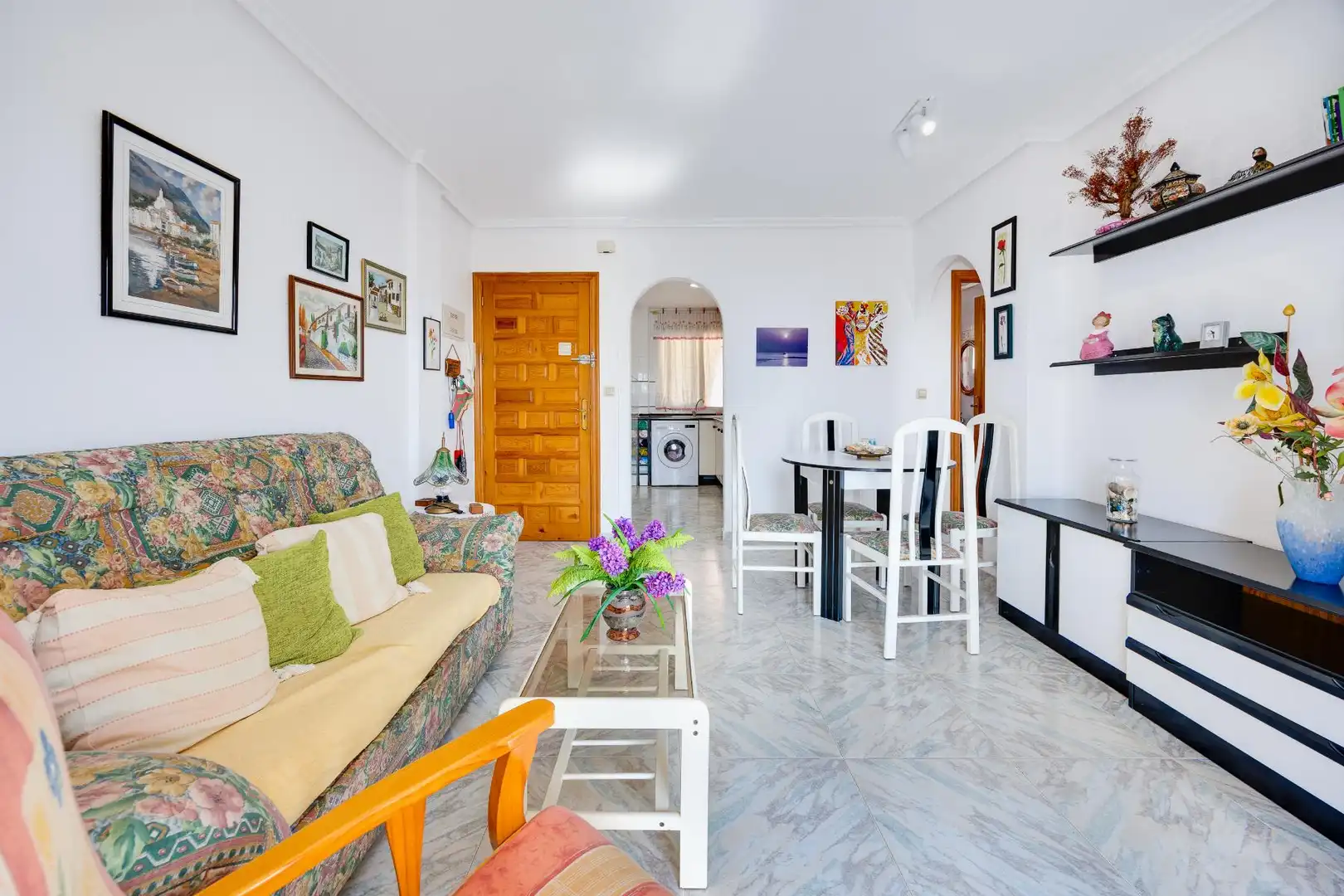 Sala d'estar de Apartament en venda en Torrevieja amb Piscina, Moblat i Rentadora