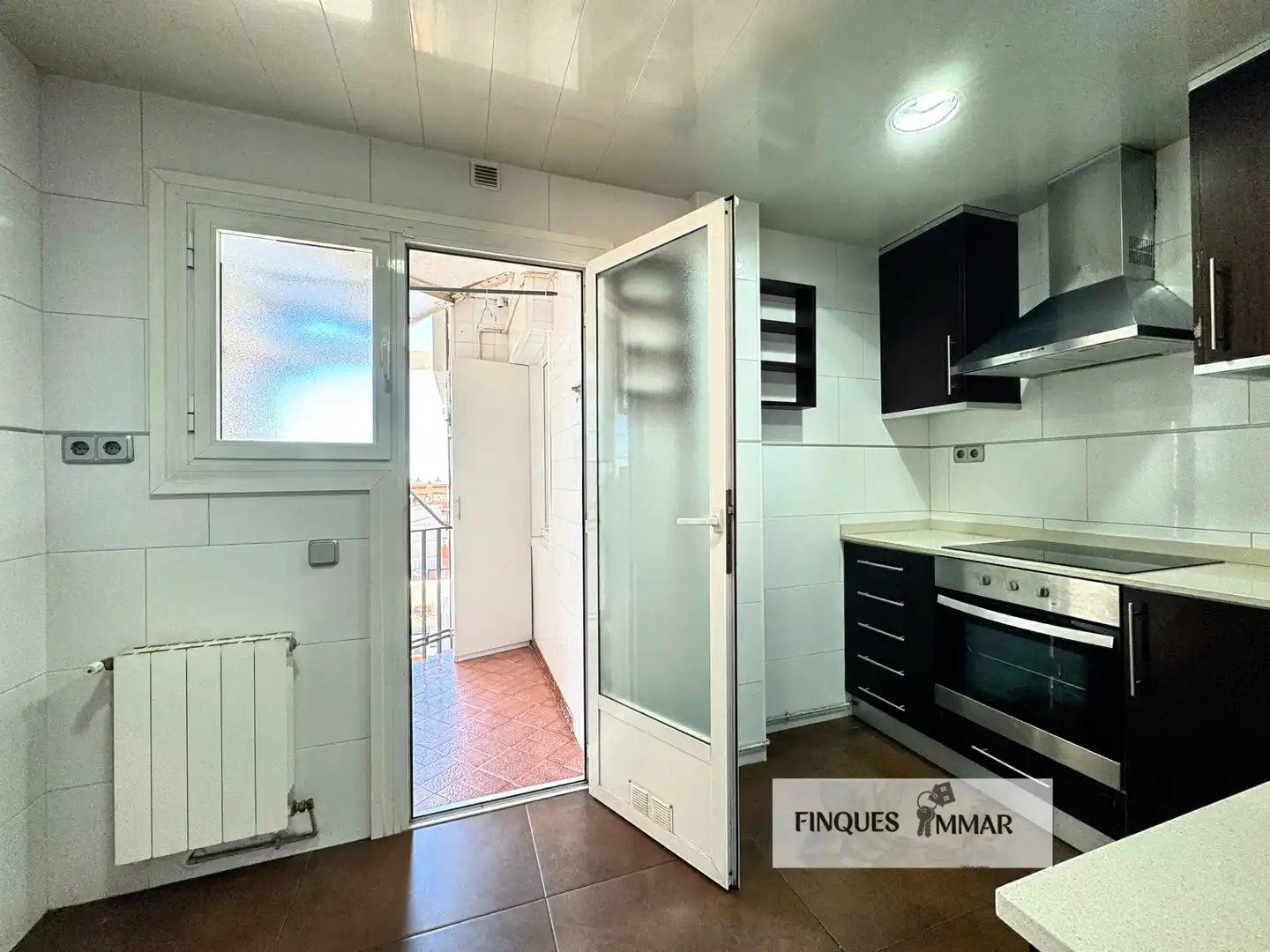Cocina de Piso en venta en Terrassa con Calefacción y Balcón