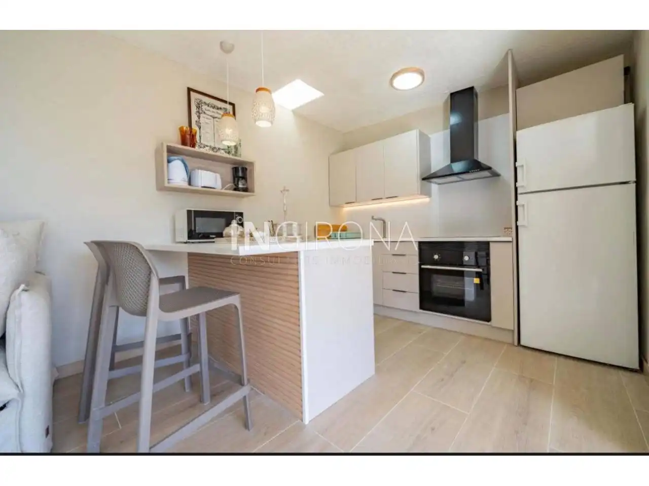 Cuina de Casa o xalet de lloguer en Lloret de Mar amb Aire condicionat, Jardí privat i Terrassa