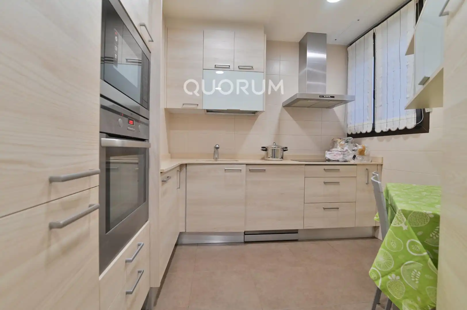 Küche von Wohnung zum Verkauf in Bilbao  mit Abstellraum und Möbliert