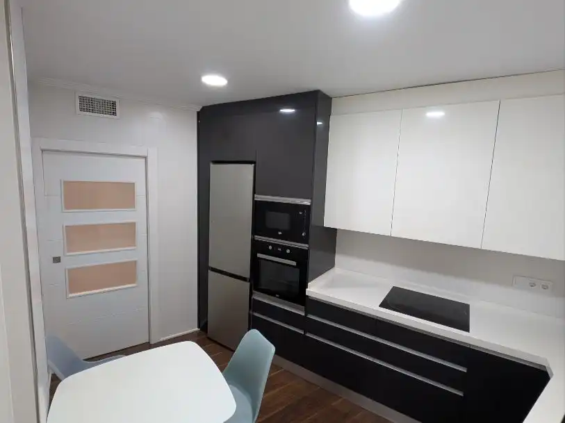 Appartement avec ascenseur à vendre à Pl. Juan Carlos I 1, imagen 4