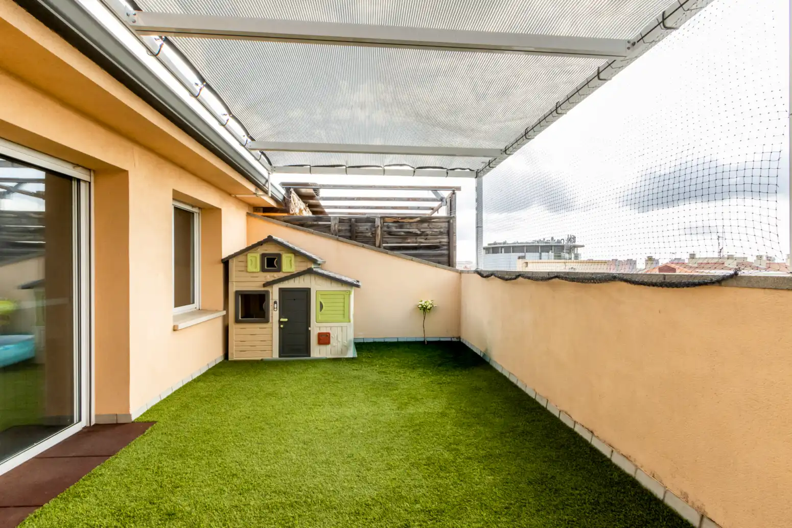 Terraza de Ático en venta en Terrassa con Aire acondicionado, Calefacción y Parquet
