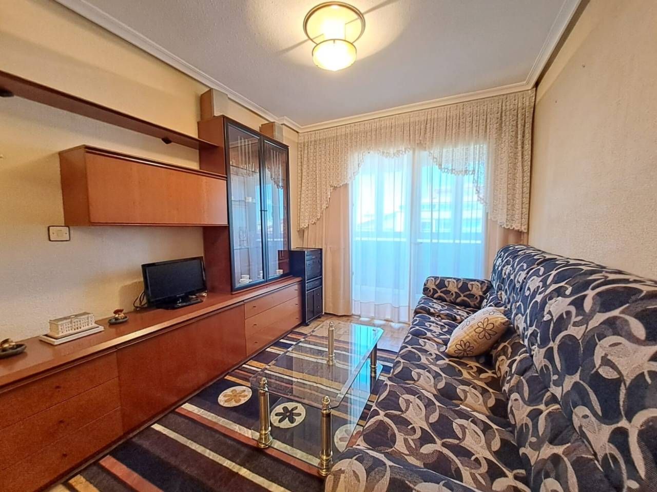 Living room of Flat for sale in Burgos Capital  with Heating and Terrace