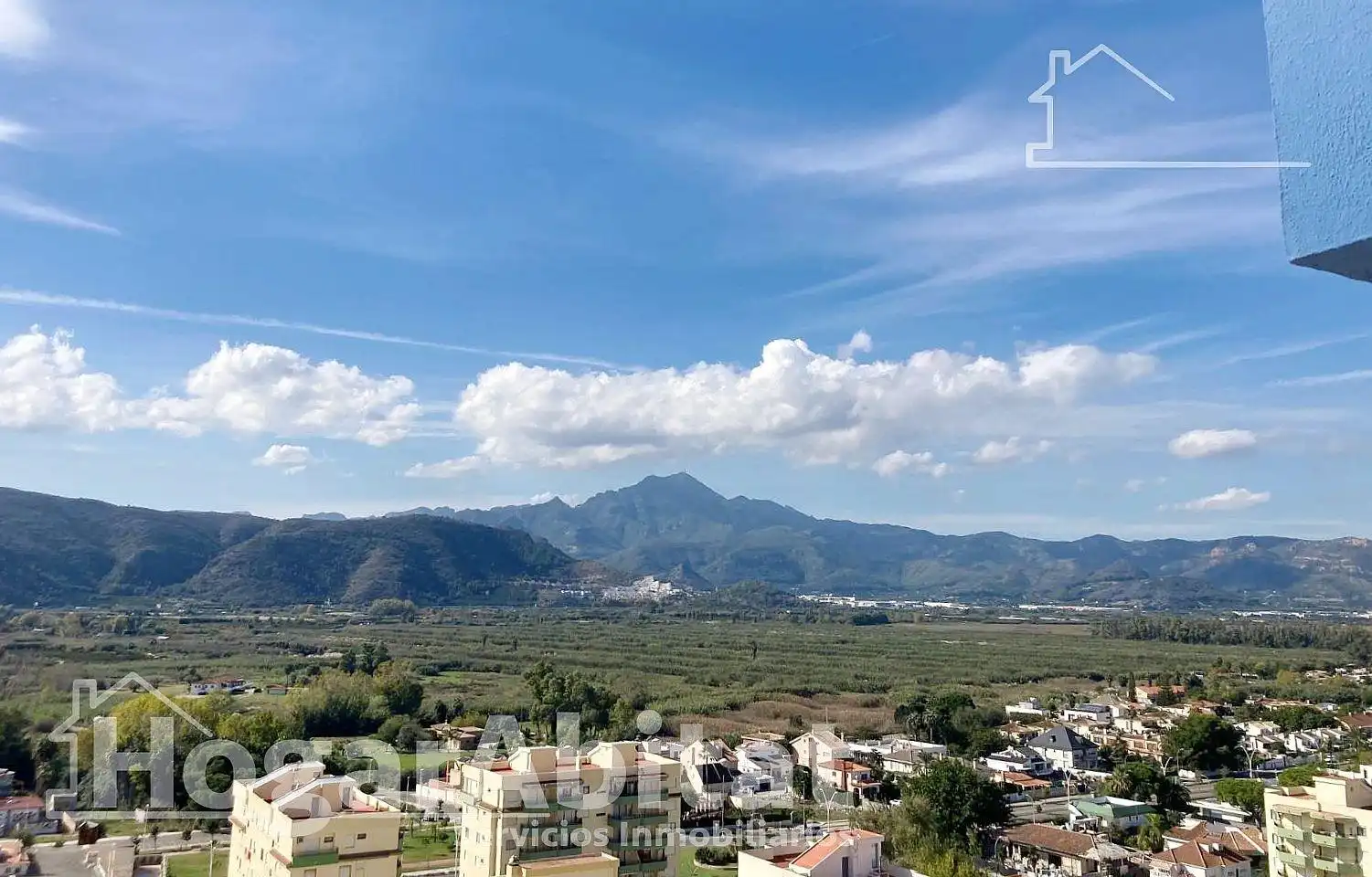 Außenansicht von Wohnung zum Verkauf in Gandia mit Klimaanlage, Privatgarten und Gemeinschaftspool