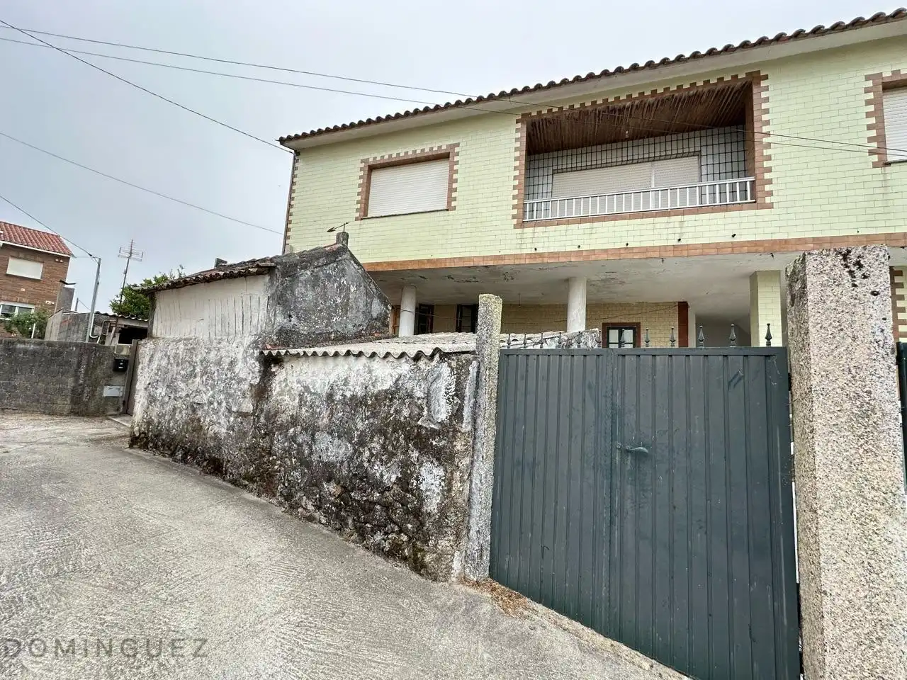 Vista exterior de Casa o xalet en venda en Marín amb Jardí privat i Traster