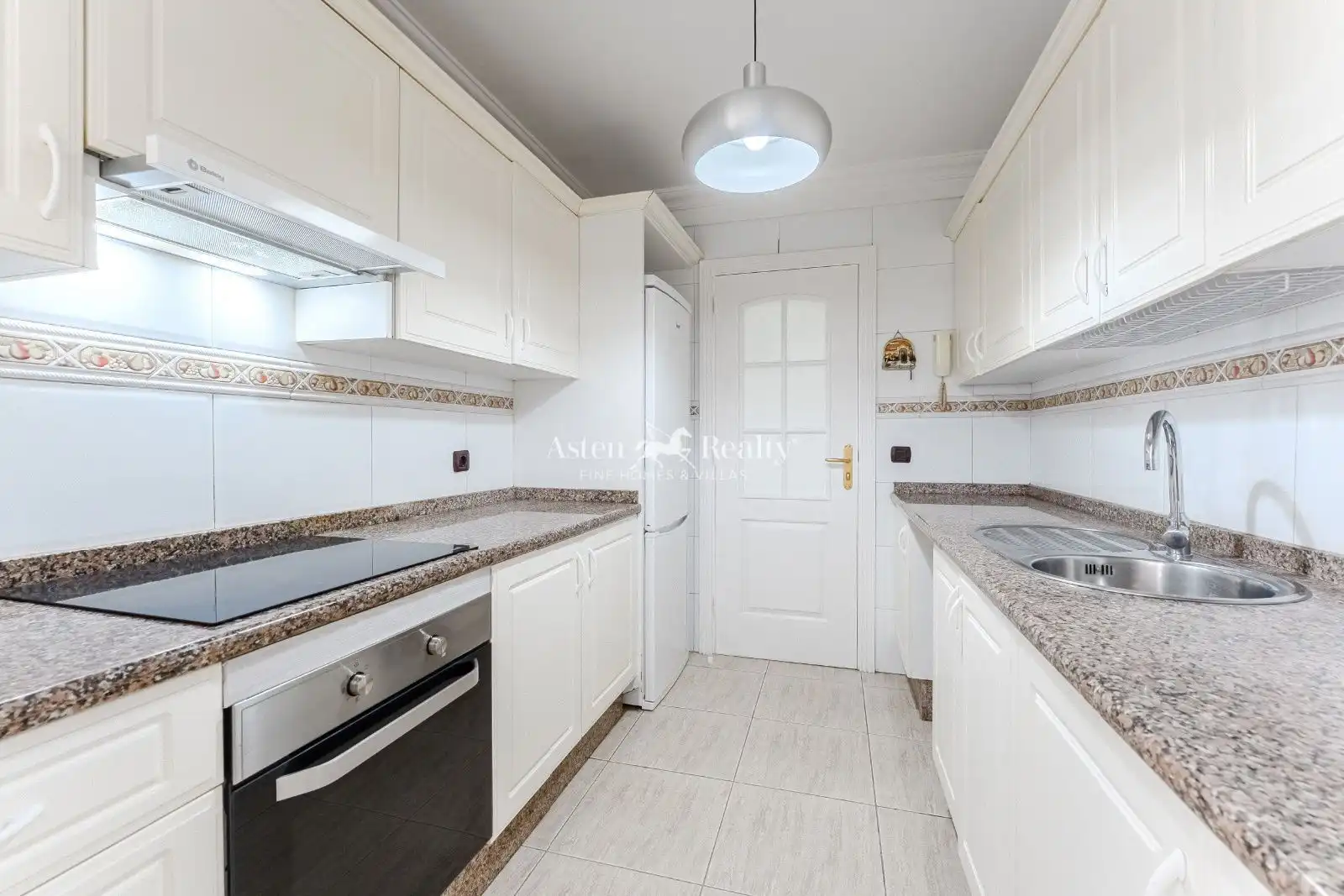 Kitchen of Flat for sale in Adeje  with Terrace, Storage room and Furnished