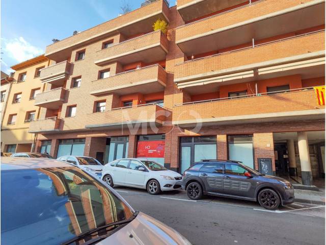 Local comercial en Alquiler en Indústria, 19 en Caputxins - Ambulatori