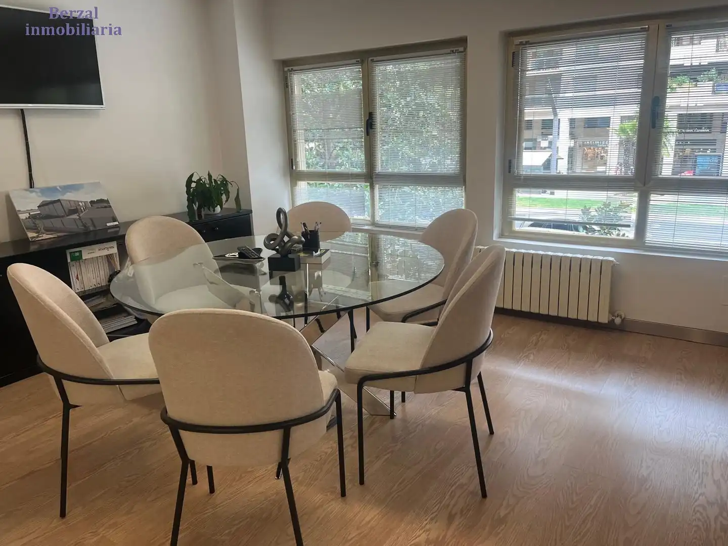 Dining room of Office for rent in  Logroño  with Heating and Furnished