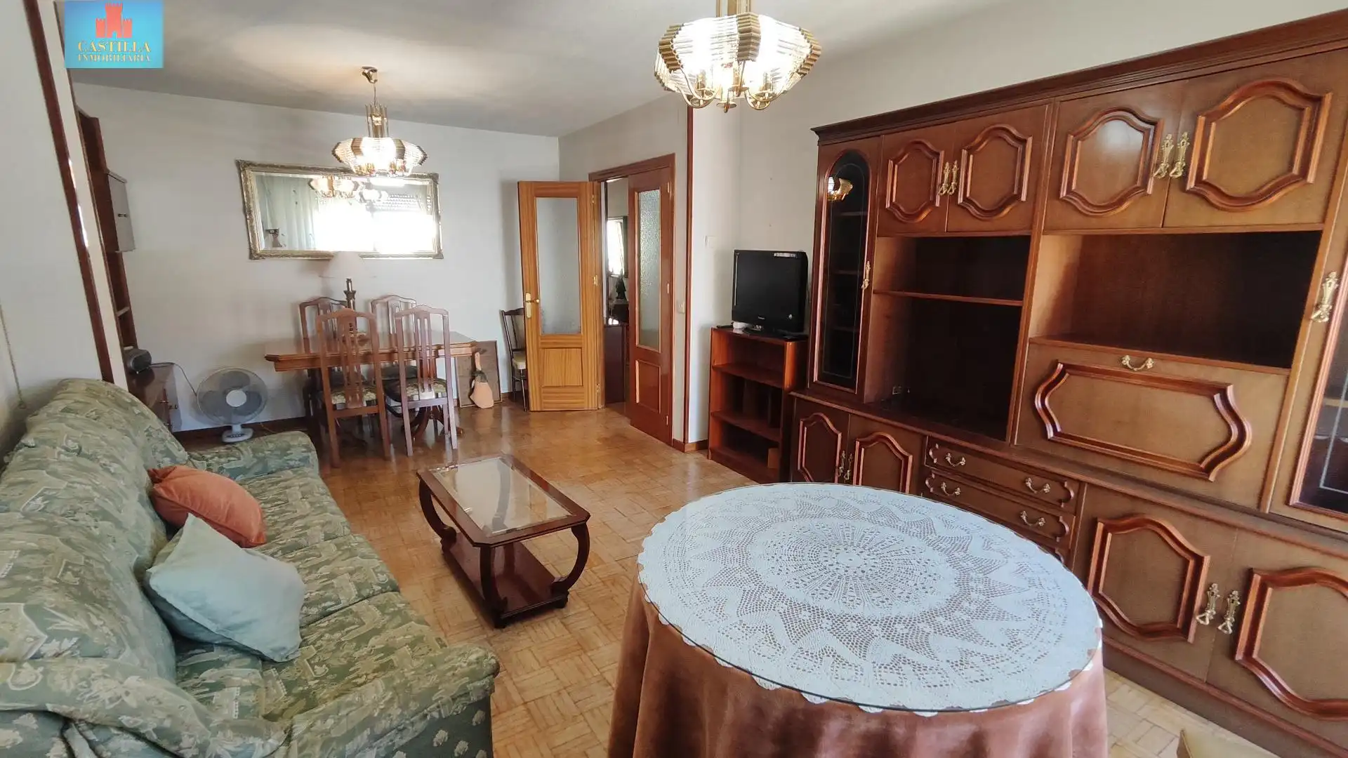 Sala d'estar de Pis en venda en Ávila amb Calefacció, Terrassa i Traster