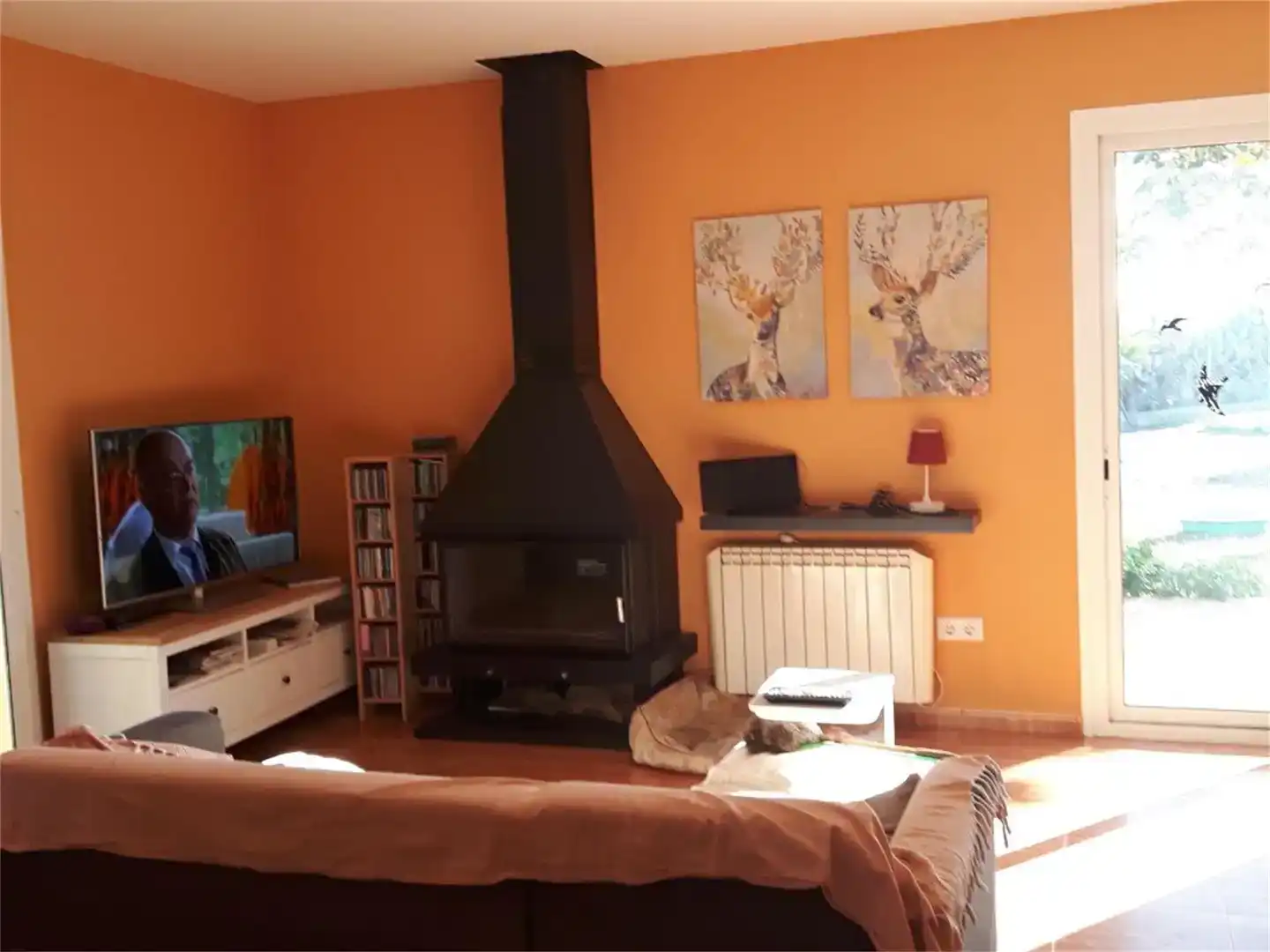 Sala de estar de Finca rústica en venta en L'Escala con Aire acondicionado, Jardín privado y Piscina