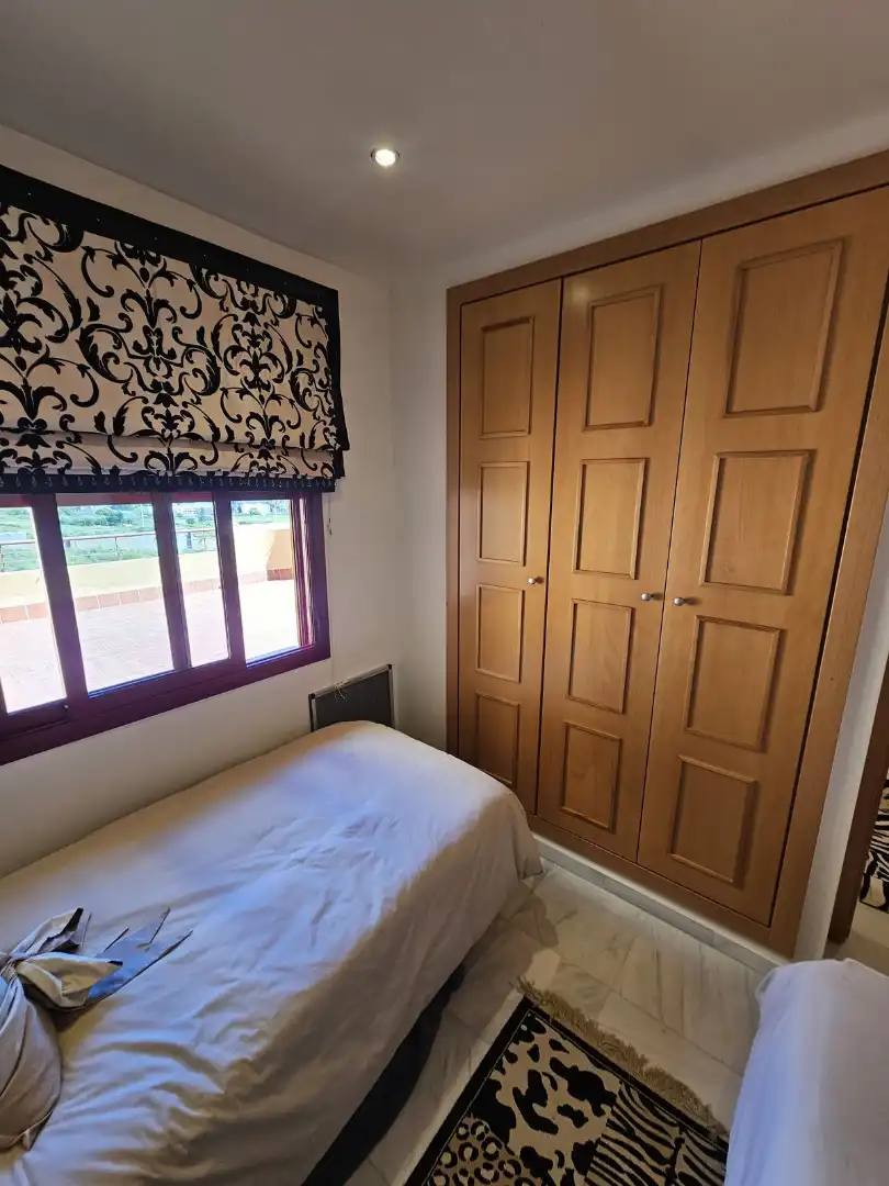 Schlafzimmer von Dachboden zum Verkauf in Mijas mit Klimaanlage, Terrasse und Abstellraum