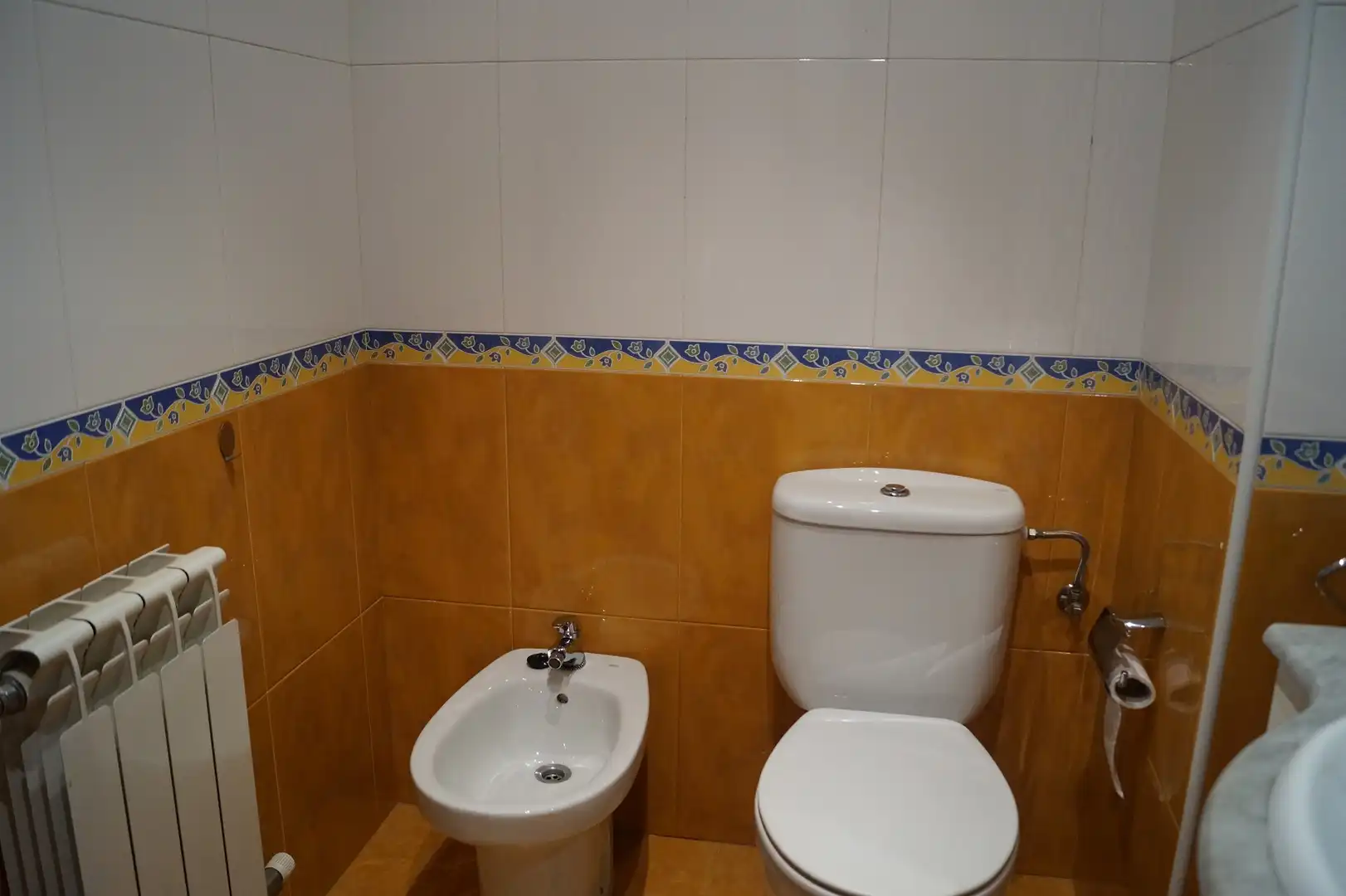 Baño de Ático en venta en Boiro con Calefacción, Parquet y Trastero