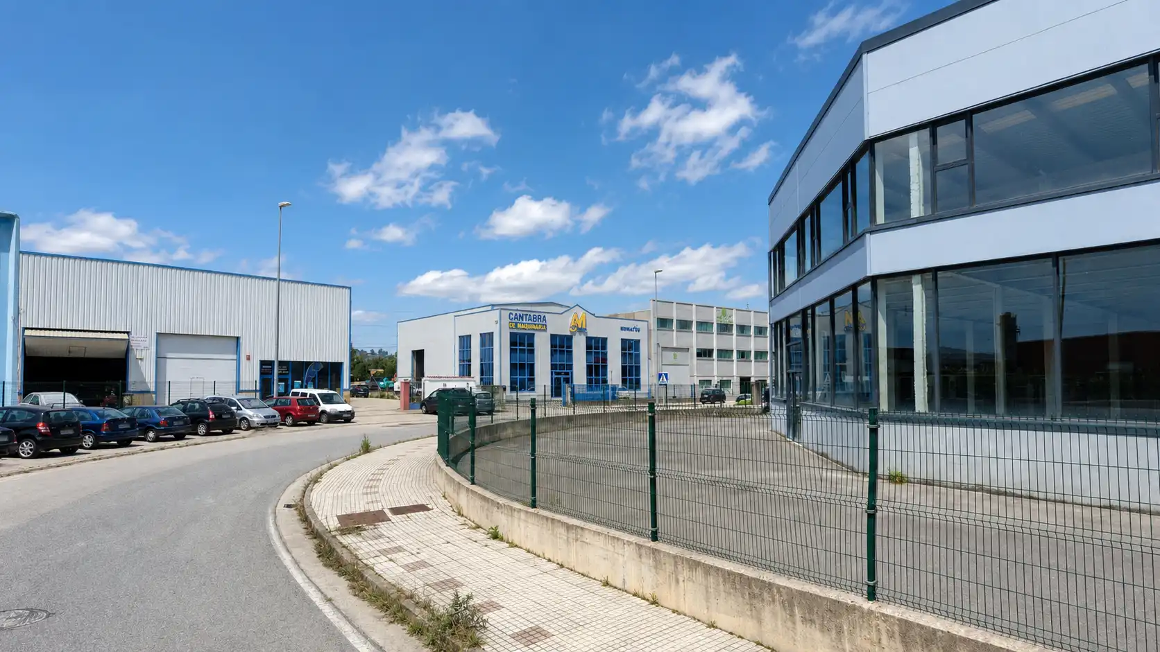 Außenansicht von Fabrikhallen zur Miete in El Astillero  