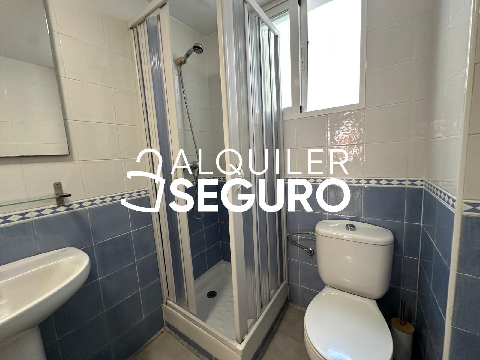 Baño de Piso de alquiler en Náquera con Calefacción, Terraza y Piscina