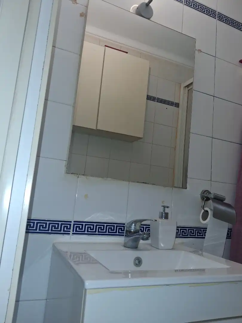 Bathroom of Flat for sale in San Juan de Aznalfarache  with Air Conditioner, Parquet flooring and Balcony