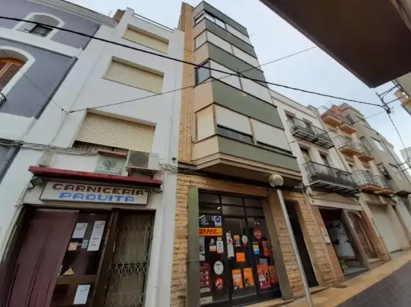 Vista exterior de Piso en venta en Alcanar con Trastero