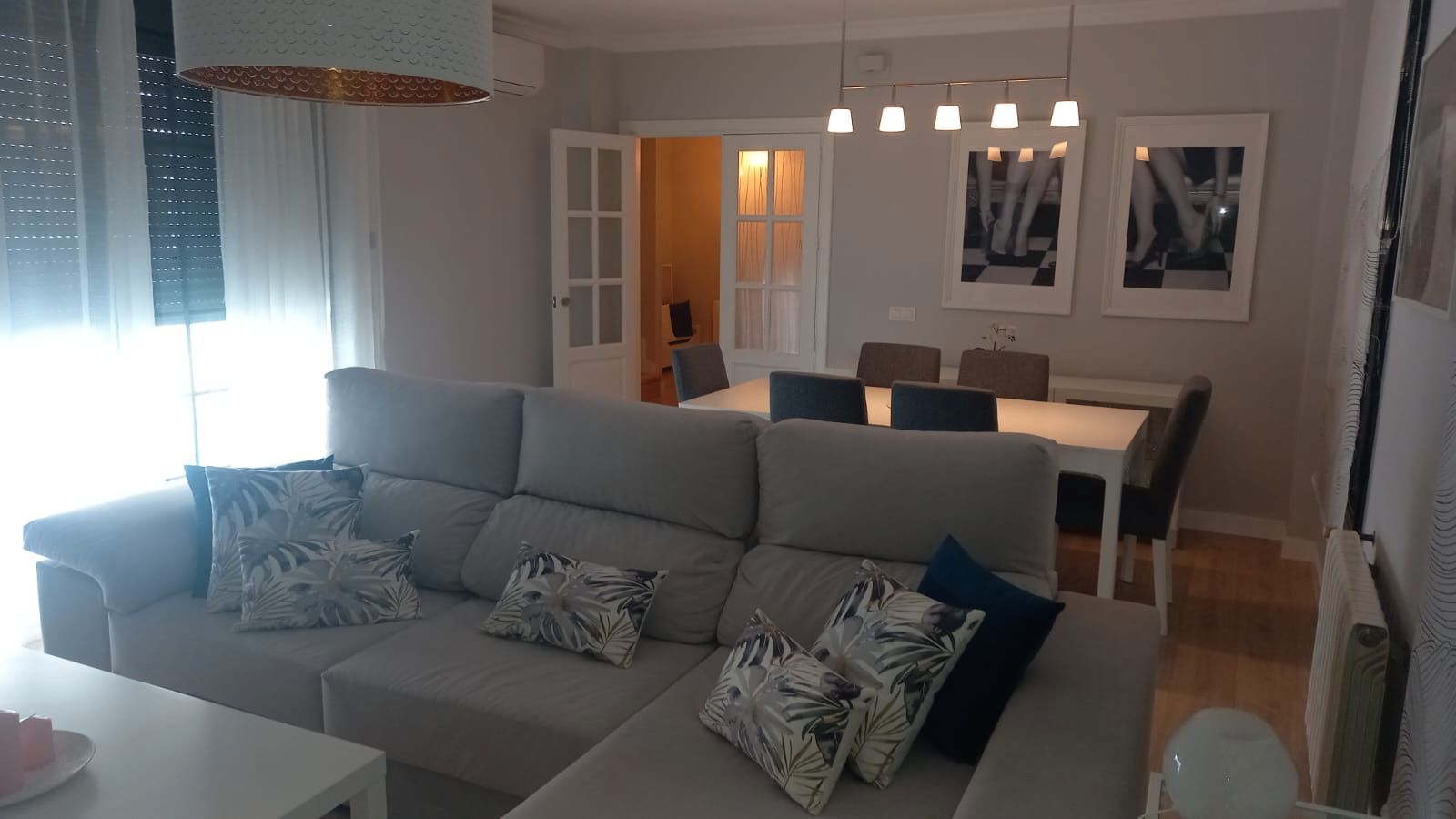 Sala d'estar de Casa o xalet en venda en Aracena amb Aire condicionat, Calefacció i Parquet