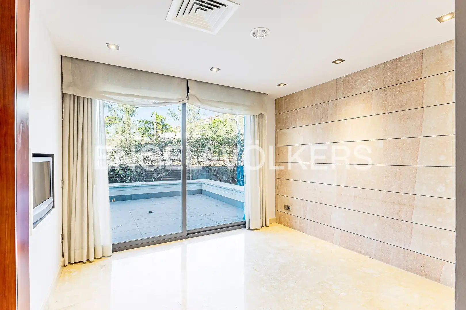 Terrace of Houses for sale in Esplugues de Llobregat  with Air Conditioner, Heating and Private garden