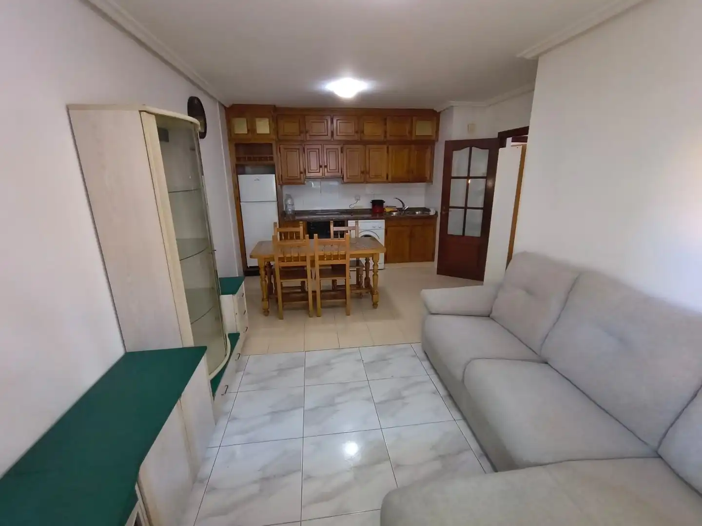 Sala d'estar de Pis de lloguer en Ourense Capital  amb Calefacció, Moblat i Forn