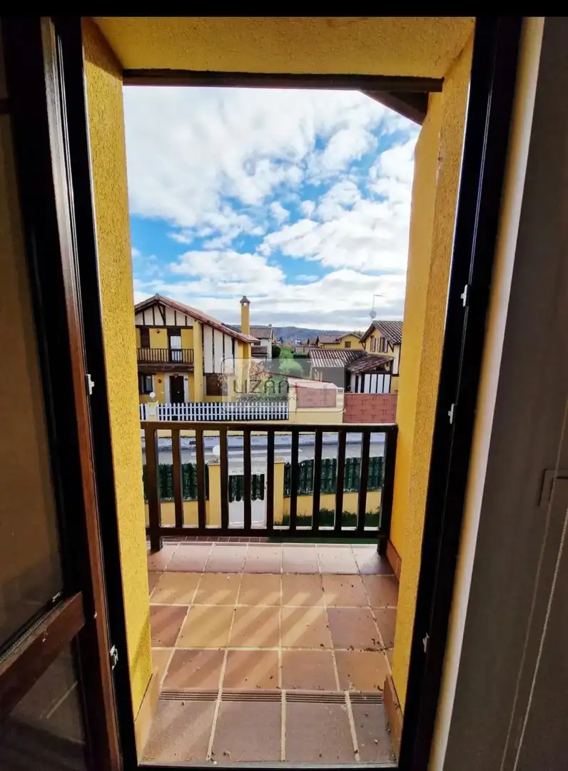 Vista exterior de Casa o chalet en venta en Villaquilambre con Calefacción, Jardín privado y Terraza