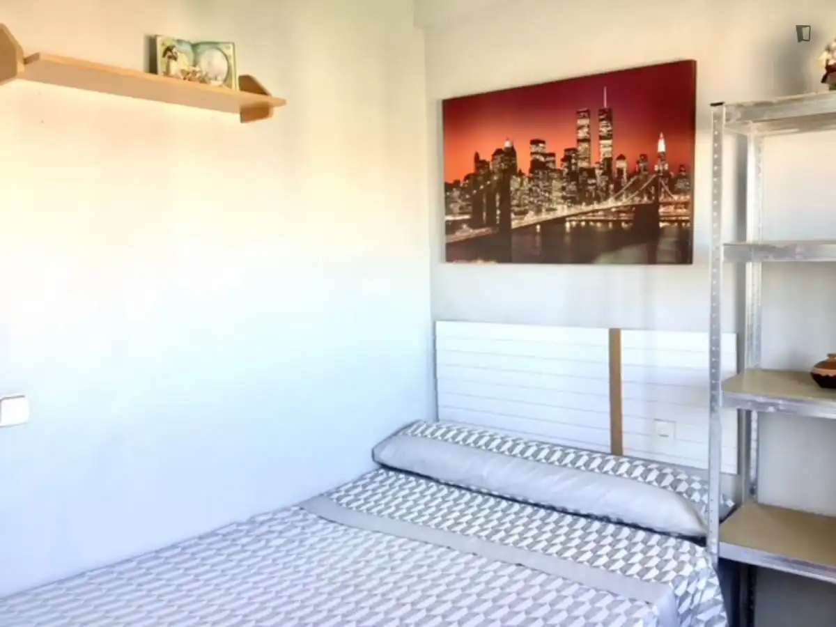 Schlafzimmer von Wohnungen zur untervermieten in  Madrid Capital mit Heizung, Möbliert und Ofen