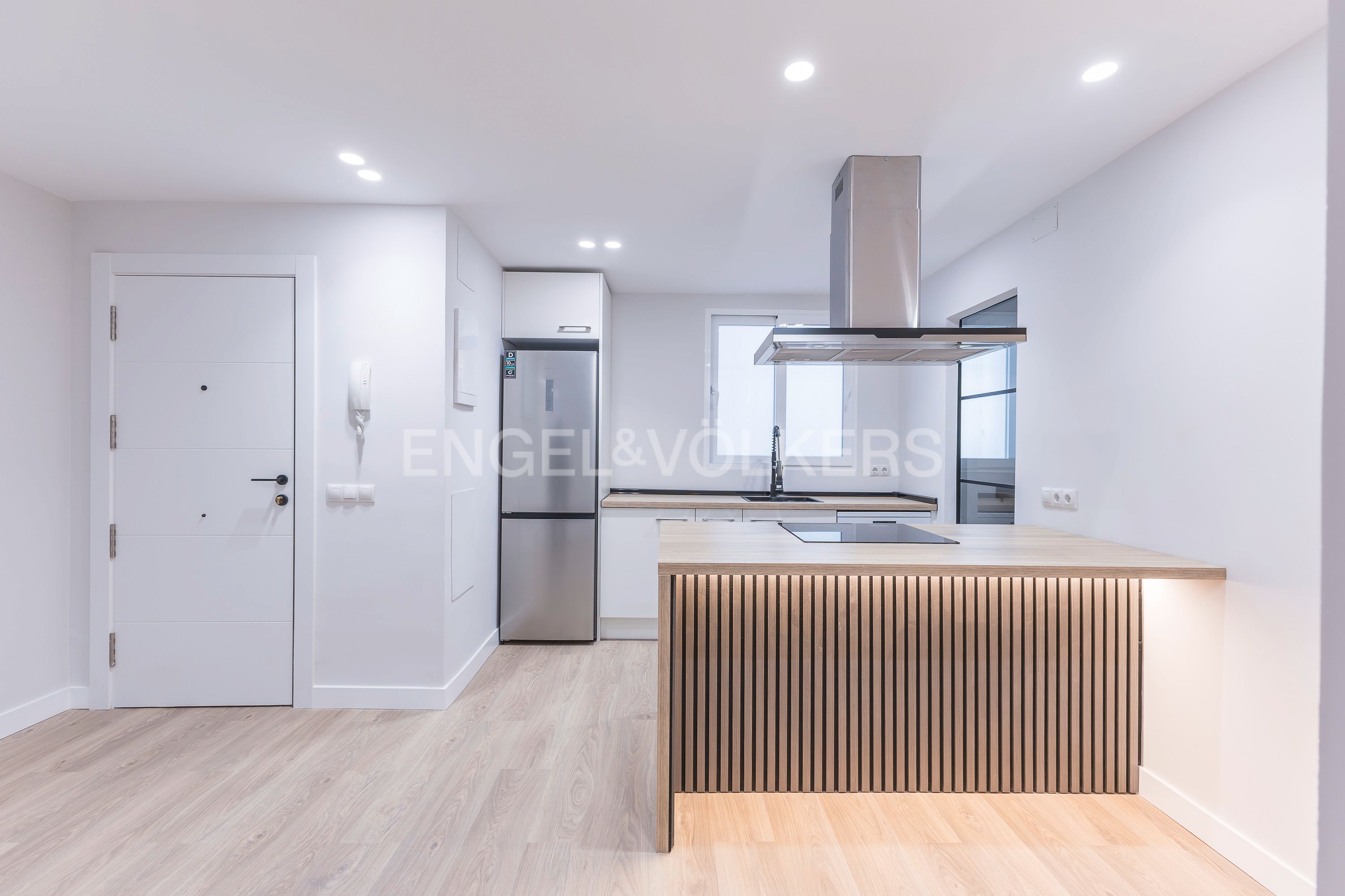 Kitchen of Apartment for sale in  Madrid Capital  with Air Conditioner and Heating