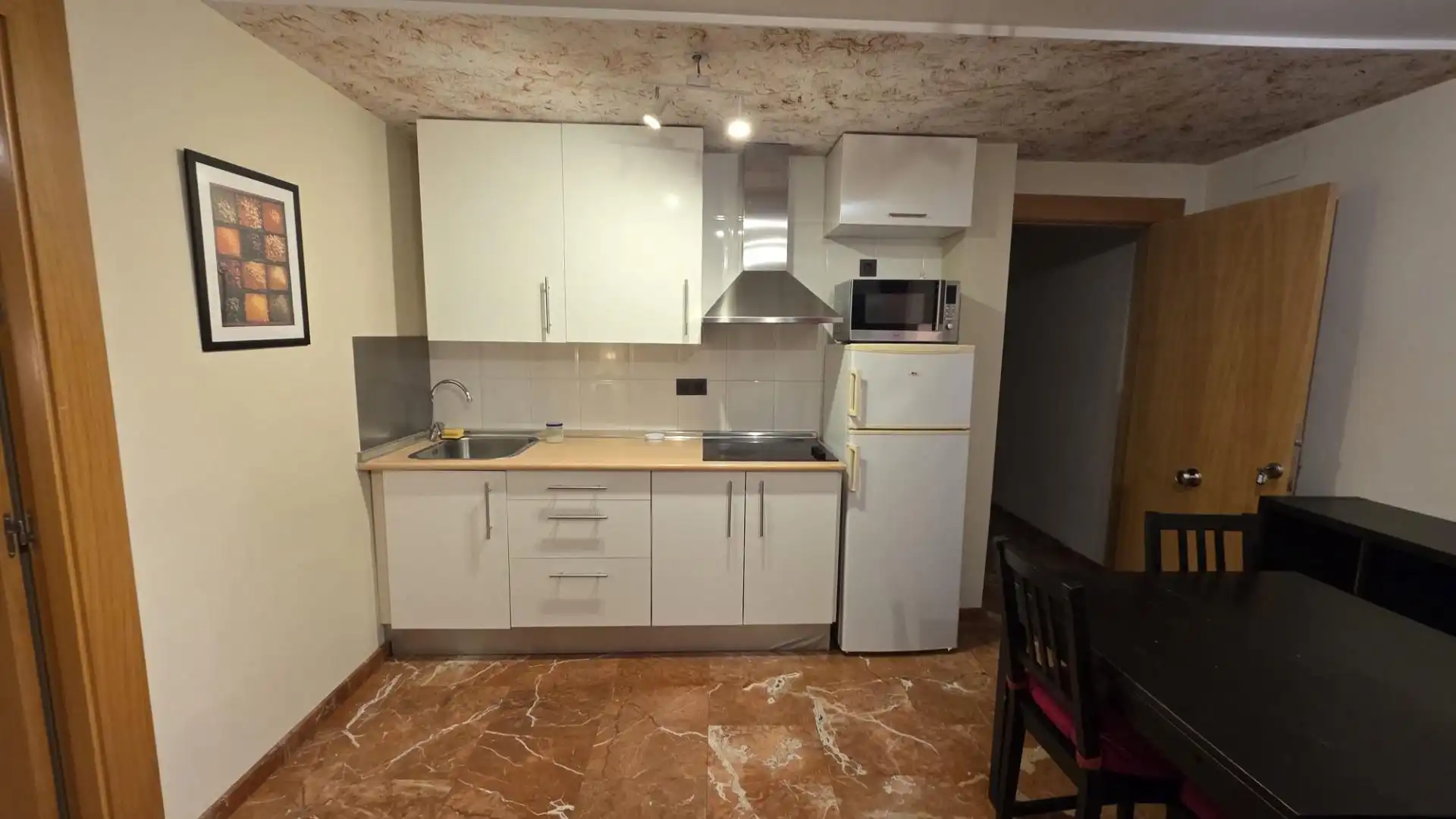 Kitchen of Flat for rent in Granada  with Air Conditioner, Heating and Furnished