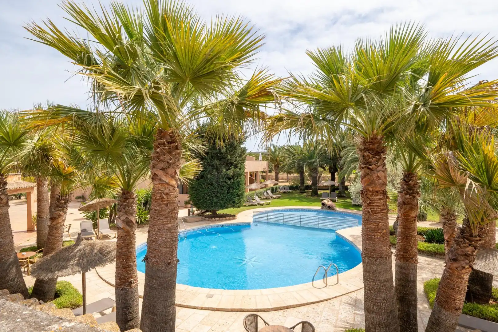 Piscina de Edificio en venta en Ses Salines con Piscina comunitaria