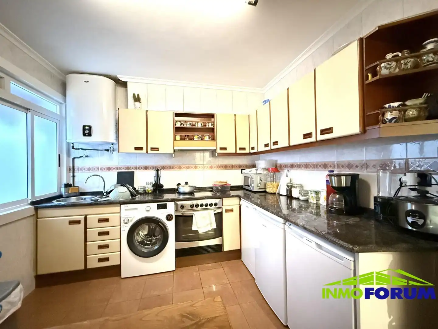 Cuina de Pis en venda en A Coruña Capital  amb Parquet