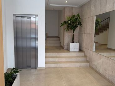 Appartamento con ascensore in affitto a Centre