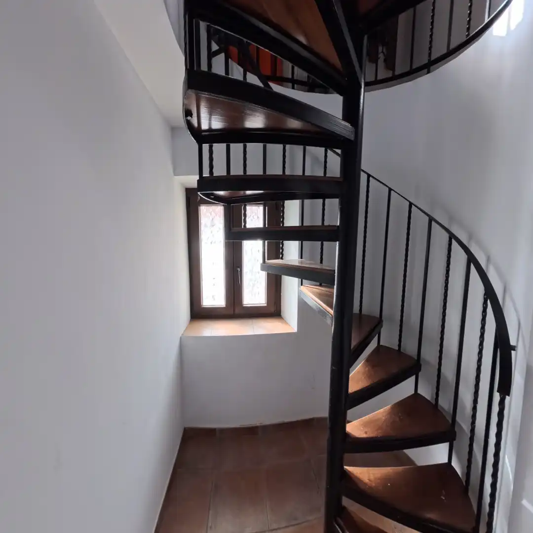 Edificio en venta en Sayalonga