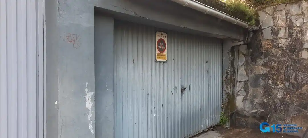 Parkplatz von Garage zum Verkauf in Andoain