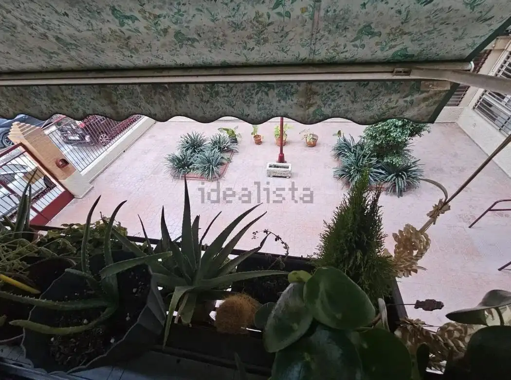 Terrasse von Erdgeschoss zur Miete in Alicante / Alacant mit Klimaanlage, Heizung und Möbliert