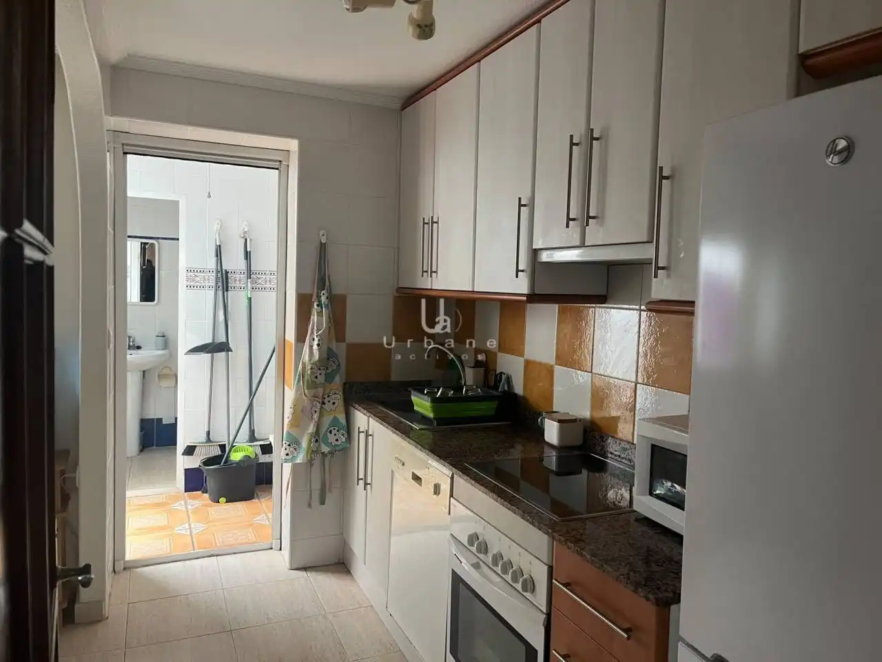 Cuina de Casa adosada en venda en Pilar de la Horadada amb Terrassa i Moblat