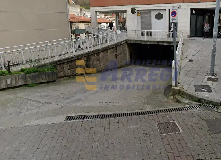 Individual for sale in egiguren-tarren