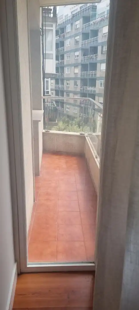 Terrassa de Pis de lloguer en Vigo  amb Aire condicionat, Calefacció i Parquet