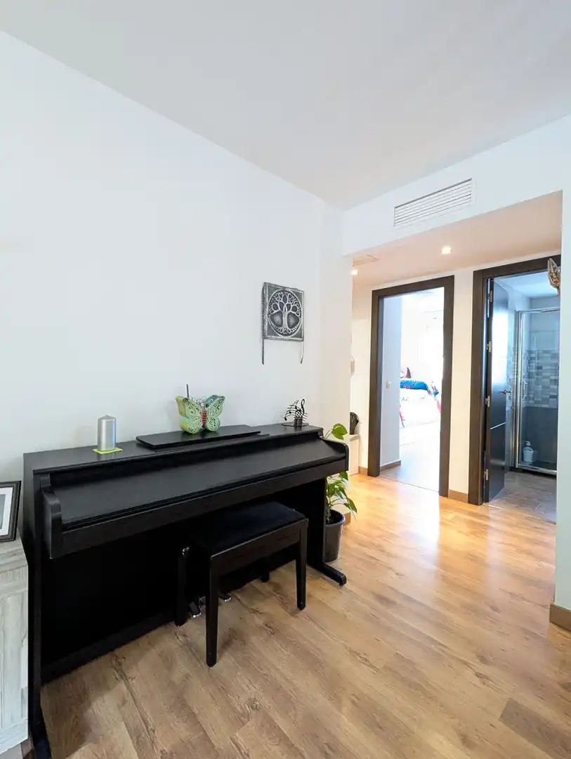 Rez-de-chaussée avec terrasse à vendre à Reina sofia 45, imagen 8
