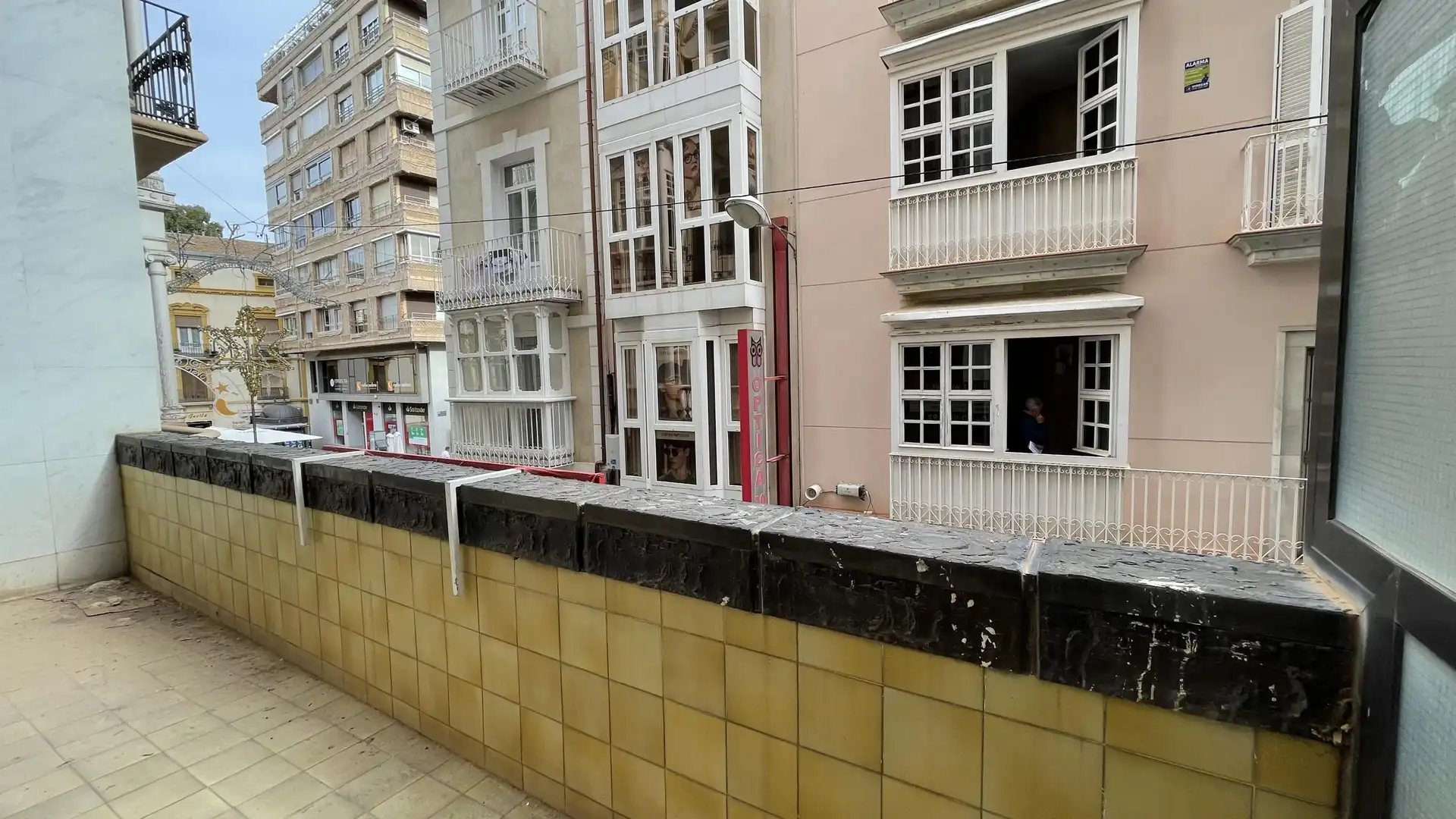 Vista exterior de Local en venta en Cartagena